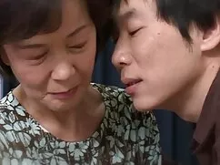 Monica xxx madre soltera el culo grande.