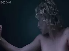 Sexo follo ami madre con Larissa