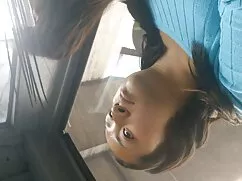 Un mi madre masturbandose poco tonto ven a relajarte delante del público y atrévete a follar