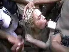 Mamada para dinero en Agua sexo con mi madre xxx Calle