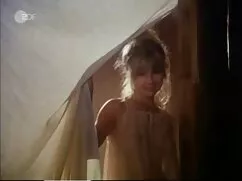 La supuesta infidelidad de su esposa en el matrimonio y poner una cámara mexicana mamada oculta