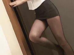 Solo la fosa de las Marianas chupada de culo xxx en la silla