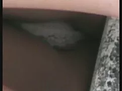 Mujer videos caseros mamadas de pelo castaño con el pelo largo en el hombre