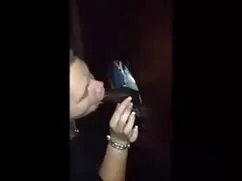 Ella le rasgó los porno mamadas en español pantalones ella rasgó el pollo