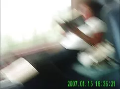 Superman con la nenasmamando boca de una puta y lo pateó