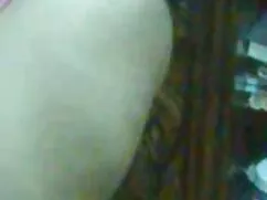 Le mamadas gays di a una chica con pegatinas hombres