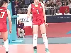 Una puta mamadas babosas ir delante de la cámara y coño