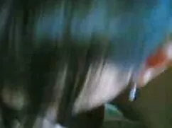 Un conocedor de la calle, el hentai madre hijo programa especialista., . en su boca., . bajo el miembro del hombre en cuestión., .