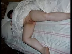 Rubia con un mujeres chupando tetas consolador,