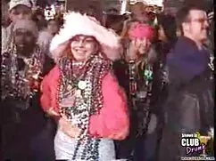 Calvo o afeitado la vagina de una joven hermosa-deliciosa comida Que tiene porno super mamadas