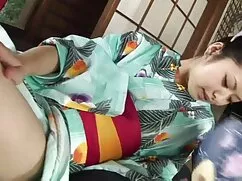 Violó anal y mamadas dos pezones tirando