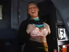 Calcetines calientes mamada en el trabajo